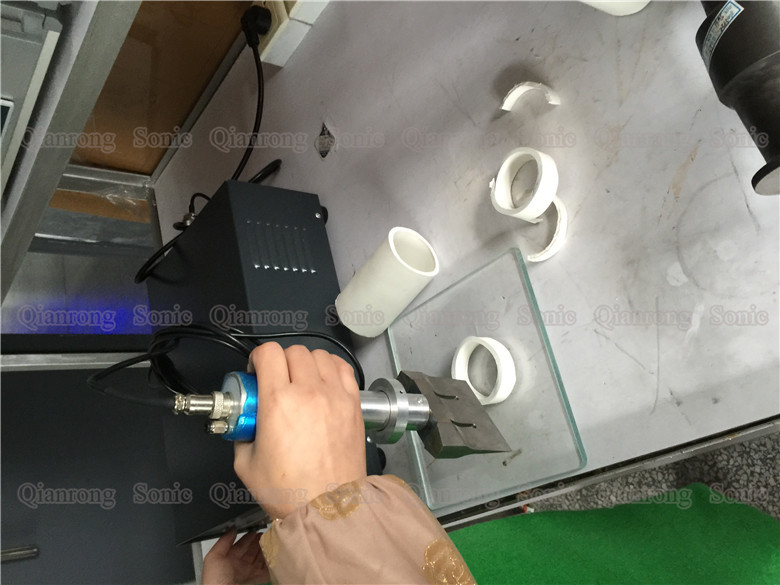 Digital Ultrasonic Cutting Machine , Rubber  Ultrasonic Cutting Device With Digital Generator