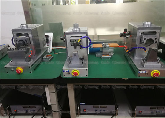 Apparecchio per saldare ultrasonico del metallo da 3000 watt per la maglia del nichel e la saldatura di lamiera di nichel